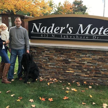 Nader'S Motel & Suites Ludington Exteriör bild