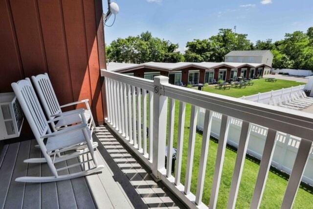 Nader'S Motel & Suites Ludington Exteriör bild